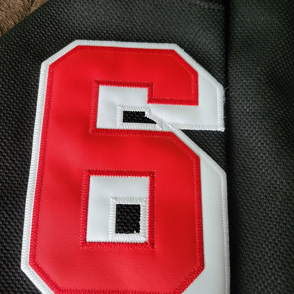 Brand New Men's Rolling Stones Hockey Jersey(Never Worn) - Picture 6 of 13